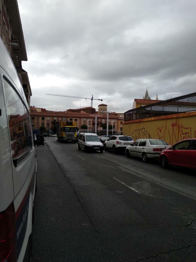 Alojamientos Turisticos Victor De Los Rios レオン エクステリア 写真